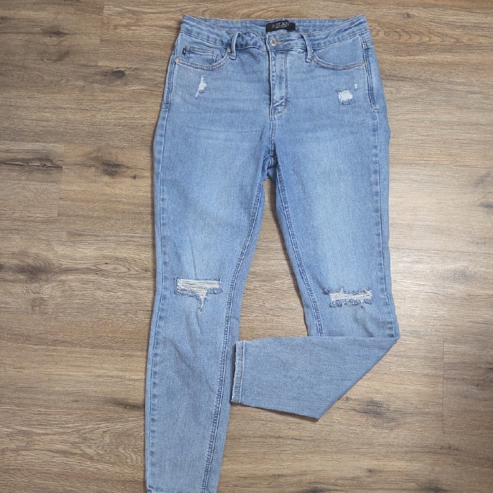 Judy Blue Light Blue Skinny Distressed Jeans
